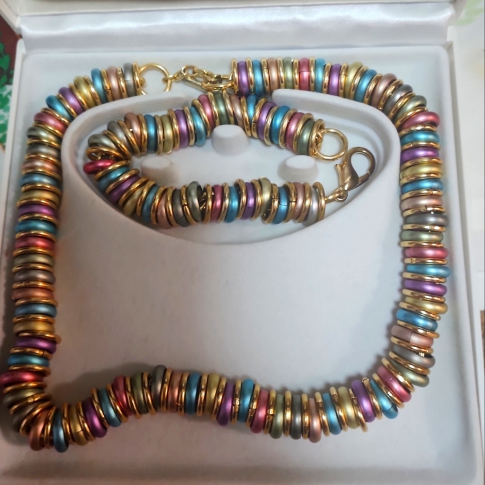 Necklace and bracelet